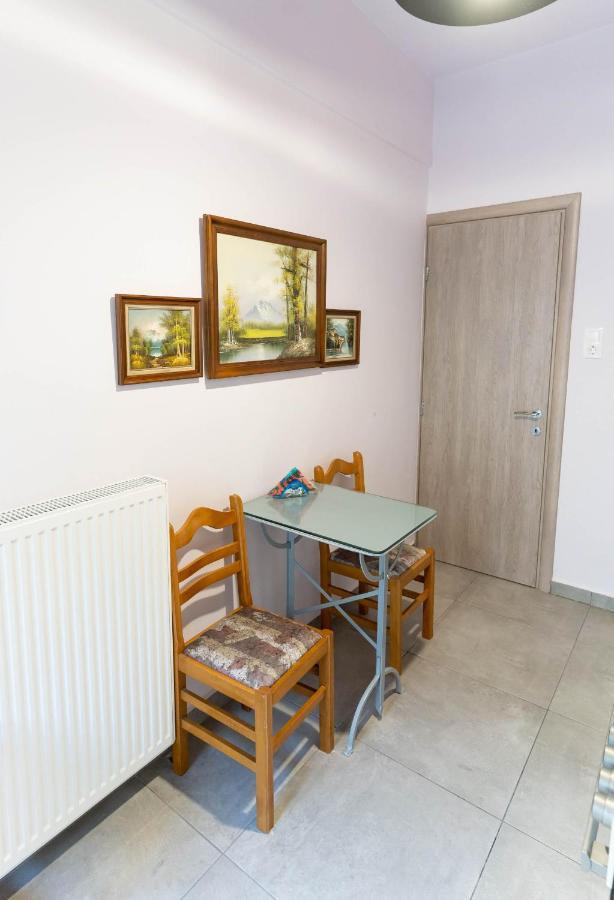 Byt Downtown Flat Лариса Екстериор снимка