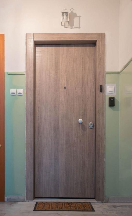 Byt Downtown Flat Лариса Екстериор снимка